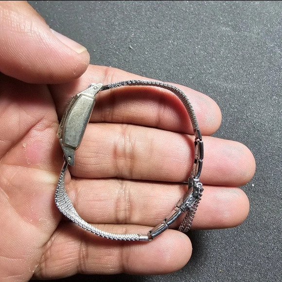 Vintage Hamilton Ladies Mechanical Wind Cocktail Watch Working With Flaws - Picture 7 of 8